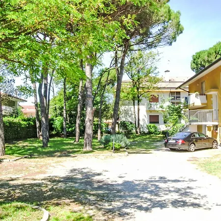 3 In Der Lisa By Interhome Lignano Sabbiadoro